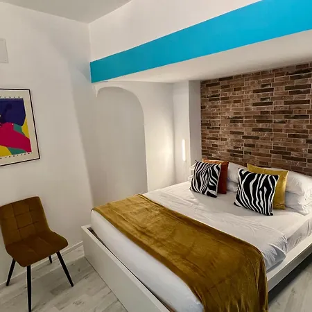 Charming Navona - The Loft روما
